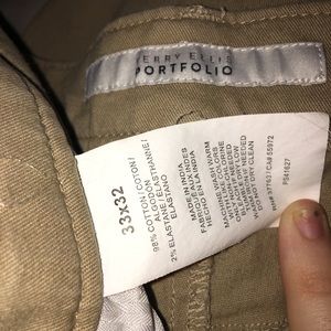 PERRY ELLIS KHAKI PANTS 32X32